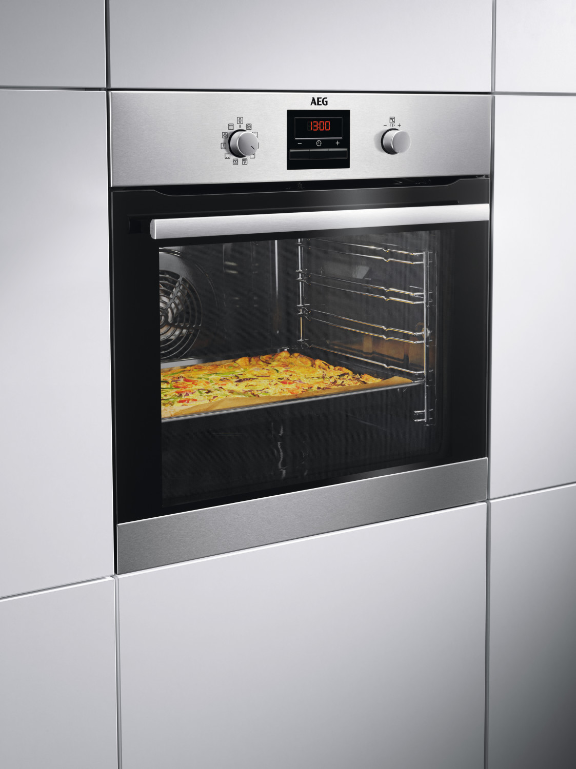 AEG Einbau-Backofen BPS33102ZM - B Ware [gut]